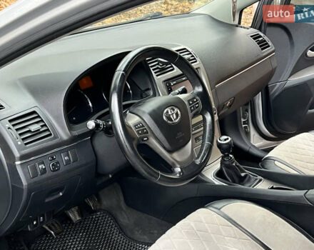 Серый Тойота Авенсис, объемом двигателя 2 л и пробегом 250 тыс. км за 6999 $, фото 42 на Automoto.ua