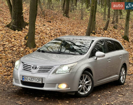 Серый Тойота Авенсис, объемом двигателя 2 л и пробегом 250 тыс. км за 6999 $, фото 4 на Automoto.ua