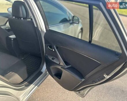 Серый Тойота Авенсис, объемом двигателя 2.2 л и пробегом 240 тыс. км за 6950 $, фото 25 на Automoto.ua