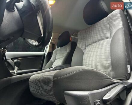 Сірий Тойота Авенсіс, об'ємом двигуна 2.23 л та пробігом 198 тис. км за 9800 $, фото 13 на Automoto.ua