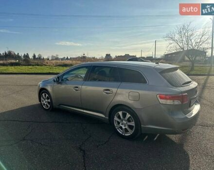 Серый Тойота Авенсис, объемом двигателя 2.2 л и пробегом 240 тыс. км за 6950 $, фото 7 на Automoto.ua