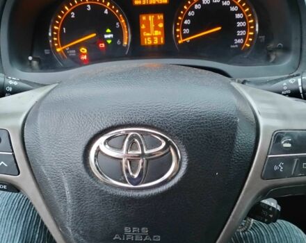 Серый Тойота Авенсис, объемом двигателя 2 л и пробегом 313 тыс. км за 8000 $, фото 5 на Automoto.ua