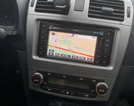 Серый Тойота Авенсис, объемом двигателя 2.2 л и пробегом 292 тыс. км за 9000 $, фото 8 на Automoto.ua