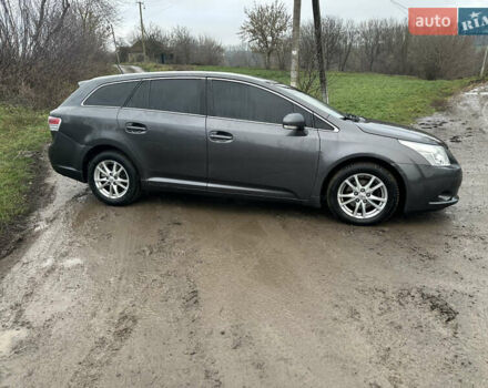 Серый Тойота Авенсис, объемом двигателя 2 л и пробегом 275 тыс. км за 8700 $, фото 4 на Automoto.ua