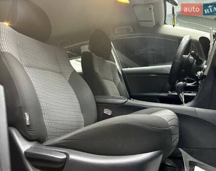 Сірий Тойота Авенсіс, об'ємом двигуна 2.23 л та пробігом 198 тис. км за 9800 $, фото 17 на Automoto.ua