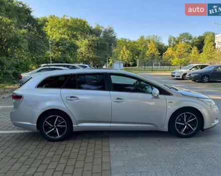 Серый Тойота Авенсис, объемом двигателя 2.23 л и пробегом 293 тыс. км за 9511 $, фото 1 на Automoto.ua