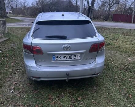 Сірий Тойота Авенсіс, об'ємом двигуна 2 л та пробігом 357 тис. км за 6000 $, фото 2 на Automoto.ua