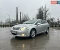Сірий Тойота Авенсіс, об'ємом двигуна 2 л та пробігом 251 тис. км за 7999 $, фото 1 на Automoto.ua