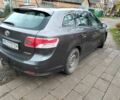 Серый Тойота Авенсис, объемом двигателя 2 л и пробегом 313 тыс. км за 8000 $, фото 3 на Automoto.ua