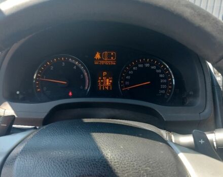 Серый Тойота Авенсис, объемом двигателя 2.2 л и пробегом 290 тыс. км за 8700 $, фото 4 на Automoto.ua