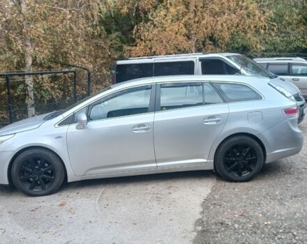 Серый Тойота Авенсис, объемом двигателя 2.2 л и пробегом 189 тыс. км за 9000 $, фото 4 на Automoto.ua