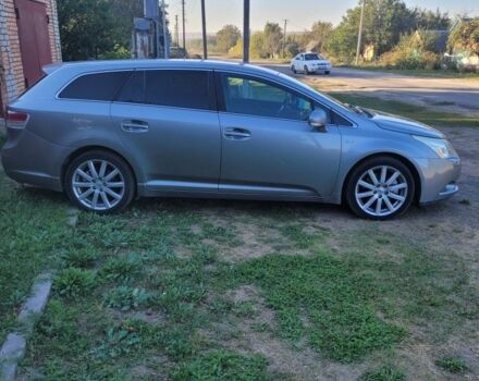 Серый Тойота Авенсис, объемом двигателя 2.2 л и пробегом 240 тыс. км за 8300 $, фото 2 на Automoto.ua