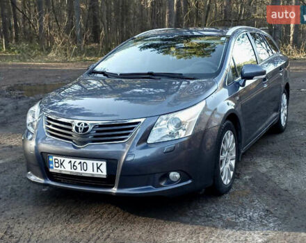 Серый Тойота Авенсис, объемом двигателя 2.23 л и пробегом 202 тыс. км за 9999 $, фото 1 на Automoto.ua