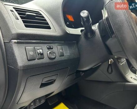 Сірий Тойота Авенсіс, об'ємом двигуна 2.23 л та пробігом 198 тис. км за 9800 $, фото 20 на Automoto.ua