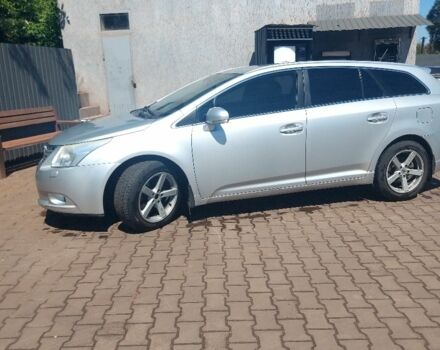 Серый Тойота Авенсис, объемом двигателя 2.2 л и пробегом 290 тыс. км за 8700 $, фото 2 на Automoto.ua