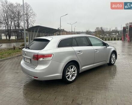 Сірий Тойота Авенсіс, об'ємом двигуна 2 л та пробігом 251 тис. км за 7999 $, фото 12 на Automoto.ua