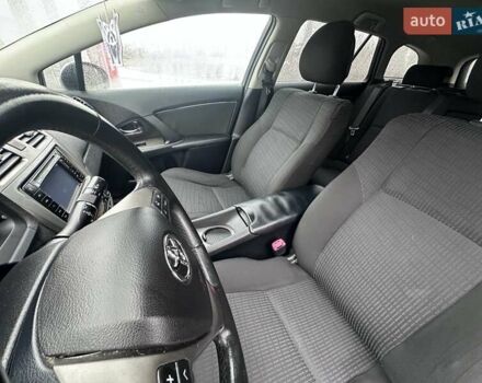 Сірий Тойота Авенсіс, об'ємом двигуна 2 л та пробігом 251 тис. км за 7999 $, фото 39 на Automoto.ua