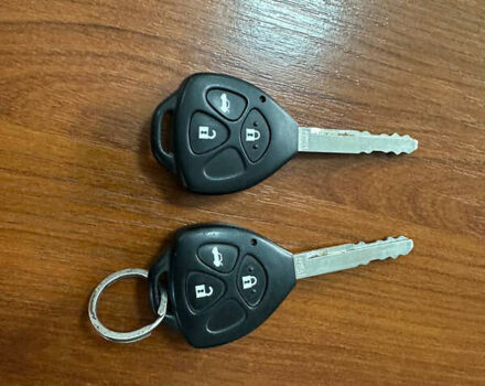 Сірий Тойота Авенсіс, об'ємом двигуна 2.23 л та пробігом 267 тис. км за 6700 $, фото 29 на Automoto.ua