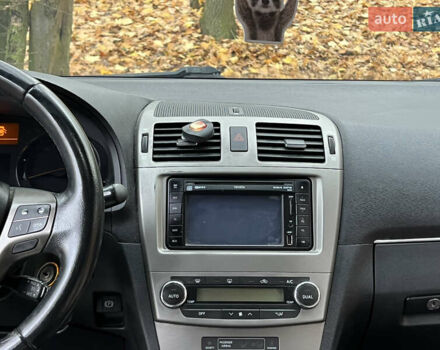 Серый Тойота Авенсис, объемом двигателя 2 л и пробегом 250 тыс. км за 6999 $, фото 54 на Automoto.ua