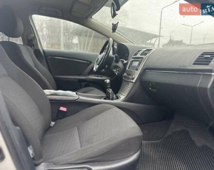 Сірий Тойота Авенсіс, об'ємом двигуна 2 л та пробігом 251 тис. км за 7999 $, фото 52 на Automoto.ua