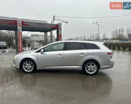 Сірий Тойота Авенсіс, об'ємом двигуна 2 л та пробігом 251 тис. км за 7999 $, фото 3 на Automoto.ua