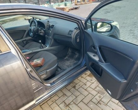 Сірий Тойота Авенсіс, об'ємом двигуна 2 л та пробігом 301 тис. км за 4076 $, фото 11 на Automoto.ua