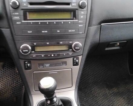 Серый Тойота Авенсис, объемом двигателя 2 л и пробегом 313 тыс. км за 8000 $, фото 6 на Automoto.ua