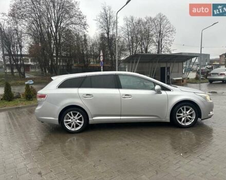 Сірий Тойота Авенсіс, об'ємом двигуна 2 л та пробігом 251 тис. км за 7999 $, фото 15 на Automoto.ua