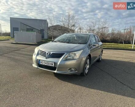 Серый Тойота Авенсис, объемом двигателя 2.2 л и пробегом 240 тыс. км за 6950 $, фото 3 на Automoto.ua