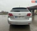 Сірий Тойота Авенсіс, об'ємом двигуна 2 л та пробігом 251 тис. км за 7999 $, фото 8 на Automoto.ua