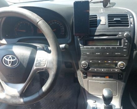 Серый Тойота Авенсис, объемом двигателя 2.2 л и пробегом 290 тыс. км за 8700 $, фото 9 на Automoto.ua