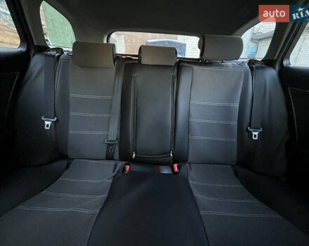 Серый Тойота Авенсис, объемом двигателя 2 л и пробегом 247 тыс. км за 9700 $, фото 9 на Automoto.ua