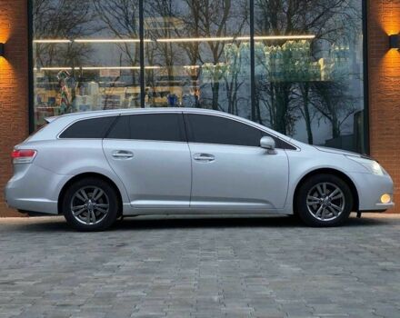 Серый Тойота Авенсис, объемом двигателя 2 л и пробегом 200 тыс. км за 9490 $, фото 4 на Automoto.ua