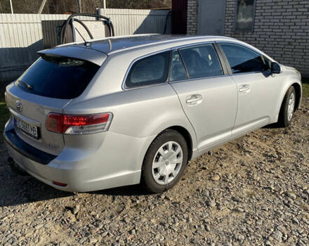 Серый Тойота Авенсис, объемом двигателя 2 л и пробегом 180 тыс. км за 9300 $, фото 4 на Automoto.ua