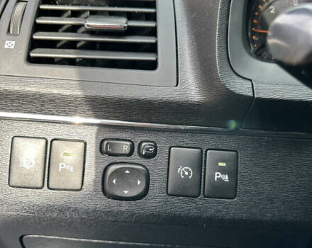 Серый Тойота Авенсис, объемом двигателя 2.23 л и пробегом 244 тыс. км за 8900 $, фото 11 на Automoto.ua