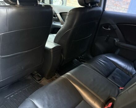 Серый Тойота Авенсис, объемом двигателя 1.8 л и пробегом 230 тыс. км за 8850 $, фото 7 на Automoto.ua