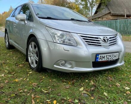 Серый Тойота Авенсис, объемом двигателя 2.2 л и пробегом 335 тыс. км за 9500 $, фото 4 на Automoto.ua