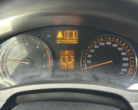 Серый Тойота Авенсис, объемом двигателя 2.23 л и пробегом 244 тыс. км за 8900 $, фото 12 на Automoto.ua