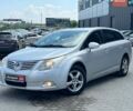Сірий Тойота Авенсіс, об'ємом двигуна 2 л та пробігом 319 тис. км за 8840 $, фото 1 на Automoto.ua
