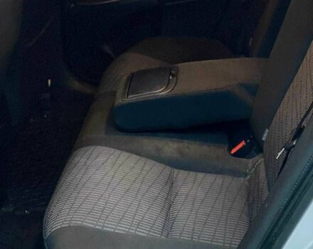 Серый Тойота Авенсис, объемом двигателя 2 л и пробегом 200 тыс. км за 9490 $, фото 22 на Automoto.ua