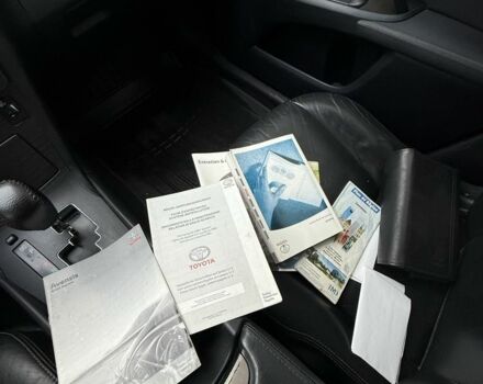 Серый Тойота Авенсис, объемом двигателя 1.8 л и пробегом 230 тыс. км за 8850 $, фото 2 на Automoto.ua