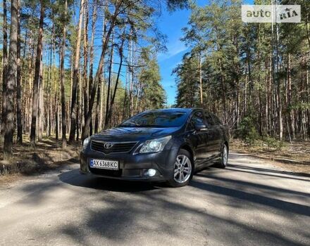 Серый Тойота Авенсис, объемом двигателя 0 л и пробегом 220 тыс. км за 9100 $, фото 8 на Automoto.ua