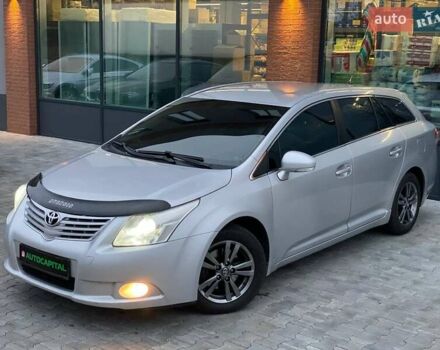 Серый Тойота Авенсис, объемом двигателя 1.99 л и пробегом 200 тыс. км за 9490 $, фото 1 на Automoto.ua