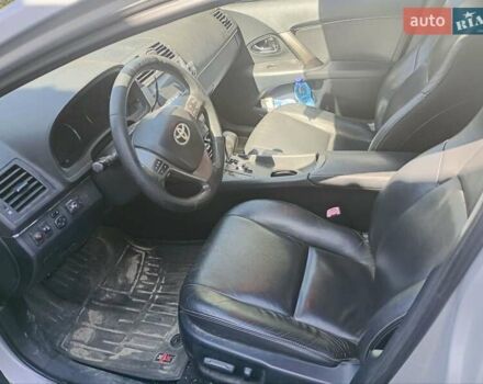 Сірий Тойота Авенсіс, об'ємом двигуна 1.8 л та пробігом 230 тис. км за 9000 $, фото 4 на Automoto.ua