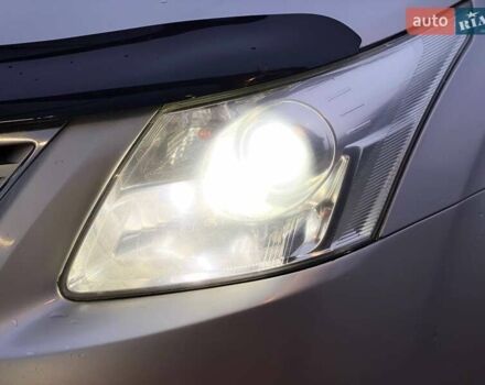 Серый Тойота Авенсис, объемом двигателя 1.99 л и пробегом 200 тыс. км за 9490 $, фото 19 на Automoto.ua