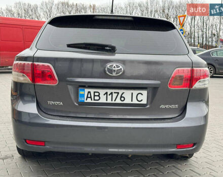 Серый Тойота Авенсис, объемом двигателя 2 л и пробегом 240 тыс. км за 9650 $, фото 5 на Automoto.ua