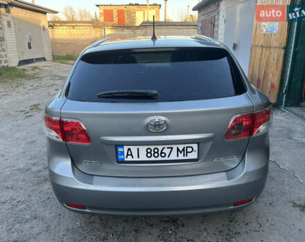 Серый Тойота Авенсис, объемом двигателя 2 л и пробегом 247 тыс. км за 9700 $, фото 3 на Automoto.ua