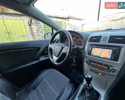 Серый Тойота Авенсис, объемом двигателя 2 л и пробегом 247 тыс. км за 9700 $, фото 10 на Automoto.ua