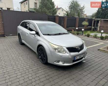 Серый Тойота Авенсис, объемом двигателя 2.2 л и пробегом 243 тыс. км за 9400 $, фото 2 на Automoto.ua