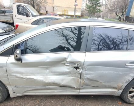 Серый Тойота Авенсис, объемом двигателя 2.2 л и пробегом 290 тыс. км за 4800 $, фото 5 на Automoto.ua